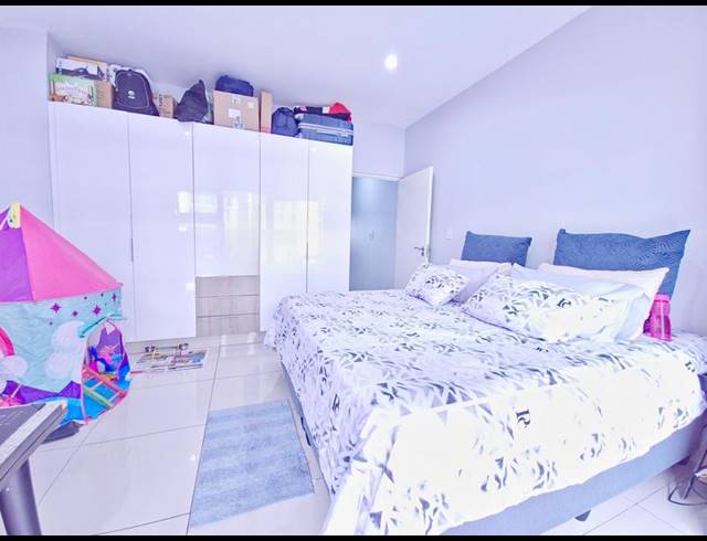 1 BEDROOM APARTMENT FOR SALE IN UMHLANGA RIDGE